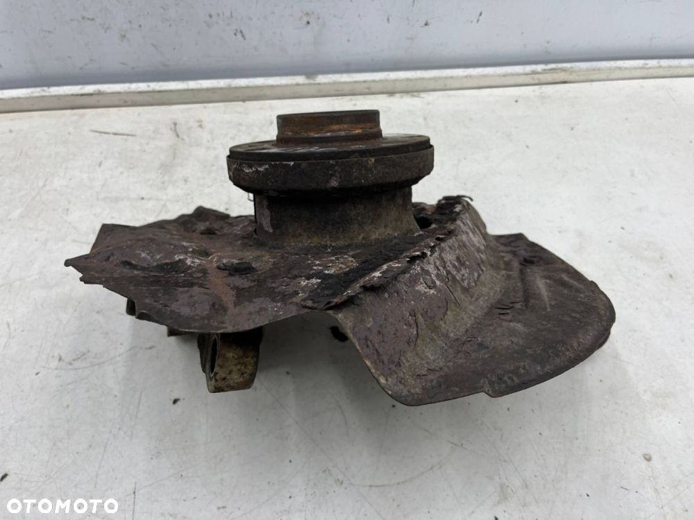 Zwrotnica BMW X5 E53 99-06r. 3.0d 3.0i 4.4i 4.8i piasta PRAWA przednia czujnik ABS prawy przód - 4