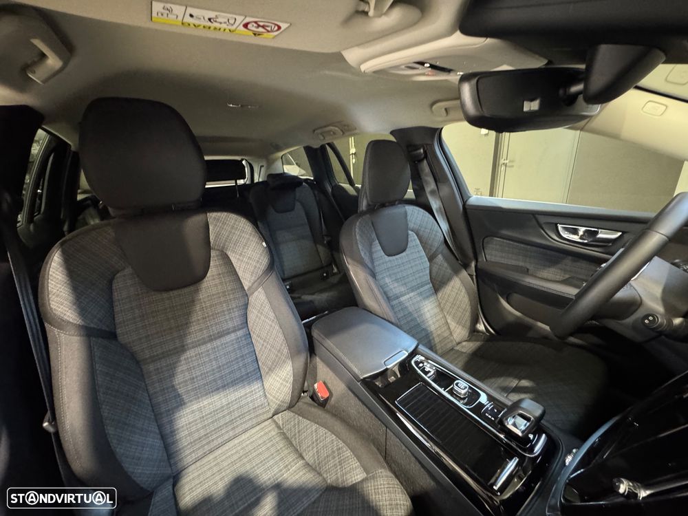 Volvo V60 2.0 T6 AWD TE Core - 35