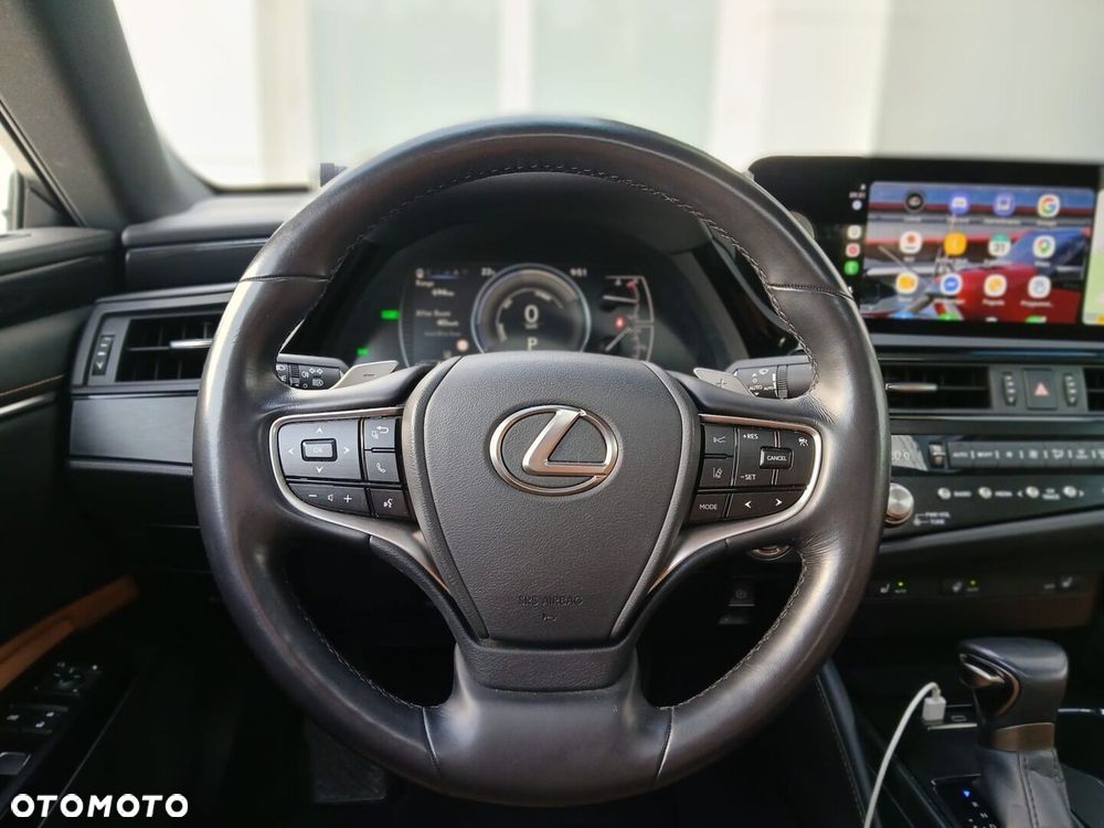 Lexus ES - 15