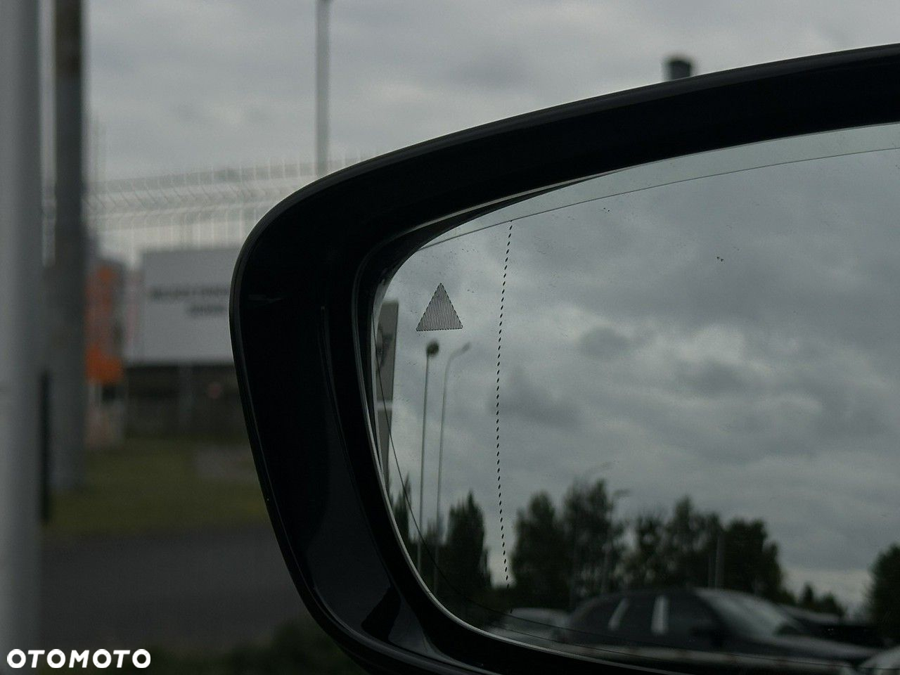 BMW Seria 8 - 23