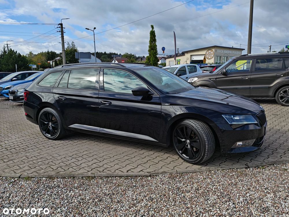Skoda Superb 2.0 TDI DSG Sportline - 10