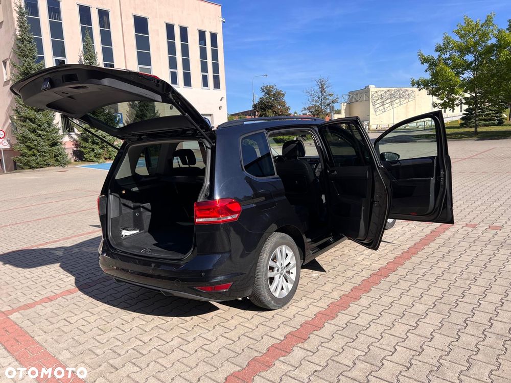 Volkswagen Touran 1.6 TDI BMT Comfortline - 10