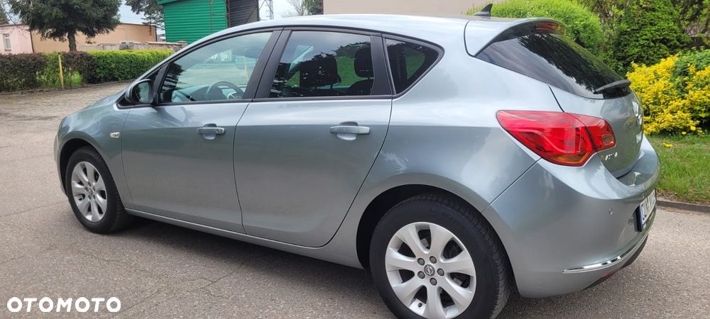 Opel Astra - 3