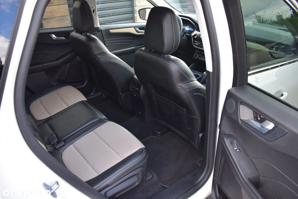 Ford Escape 2.0 EcoBoost AWD Titanium - 9