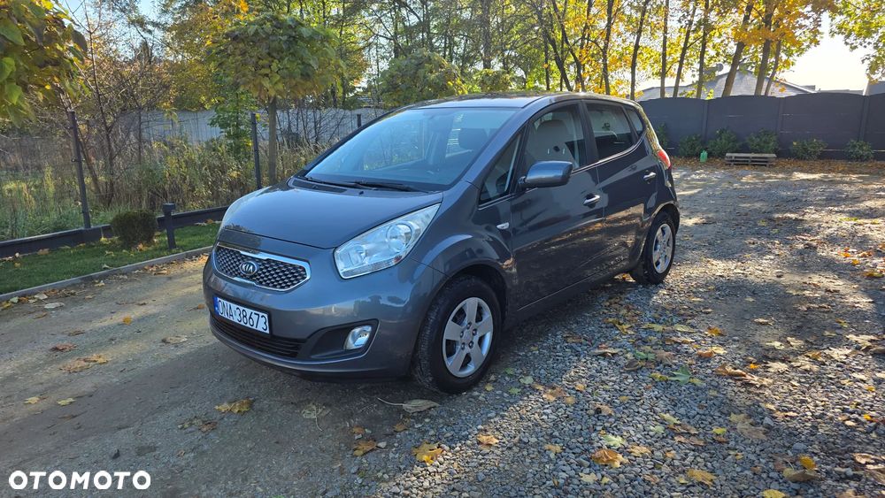 Kia Venga 2010 photo 2