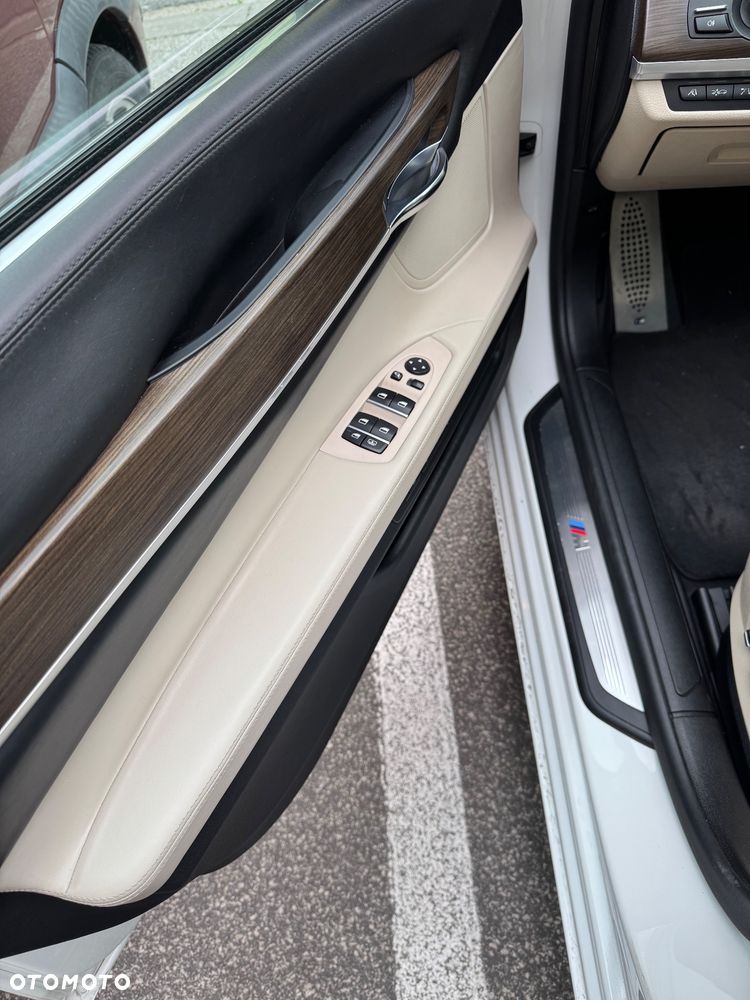 BMW Seria 7 730d - 8