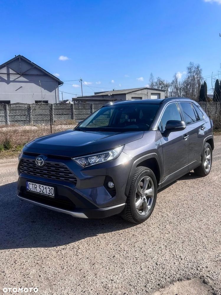 Toyota RAV4 - 1