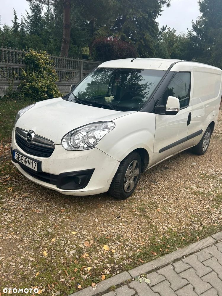Opel COMBO - 1