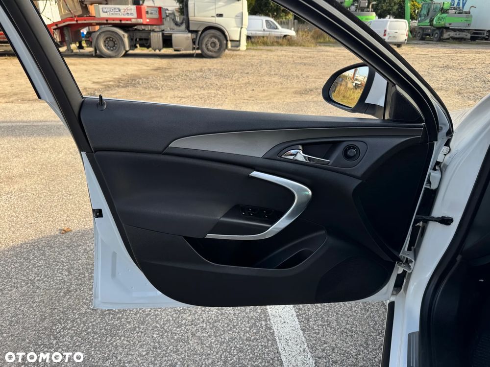 Opel Insignia 2.0 CDTI Design Edition - 21