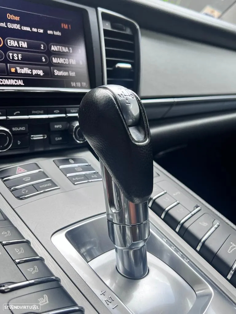 Porsche Panamera Standard - 10