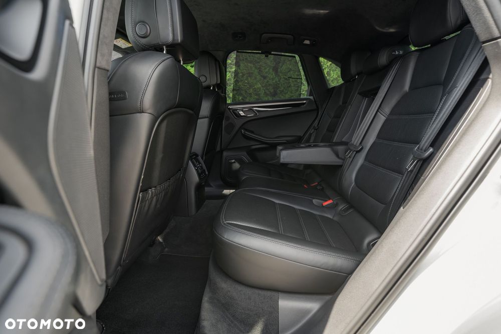 Porsche Macan - 17