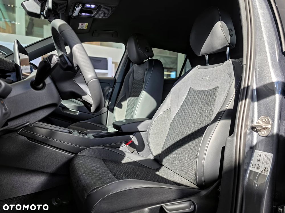 Volkswagen T-Roc 1.5 TSI R-Line DSG - 12