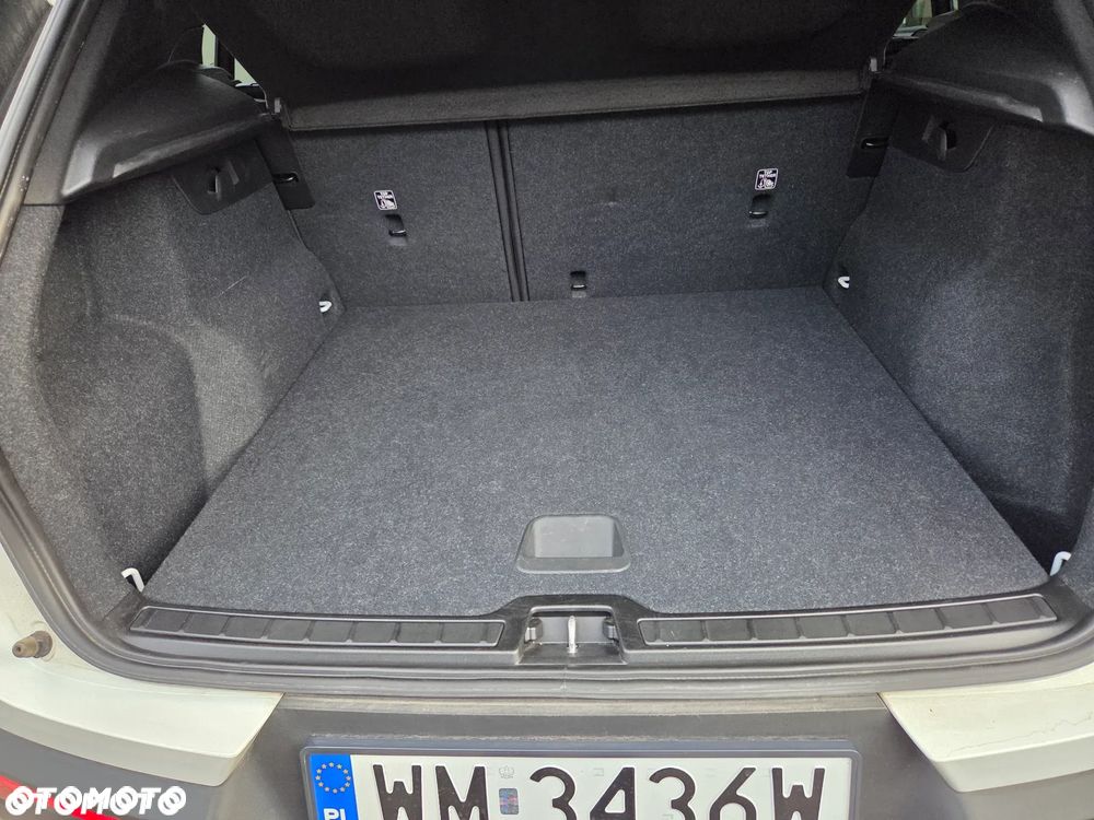 Volvo XC 40 T3 Momentum - 19