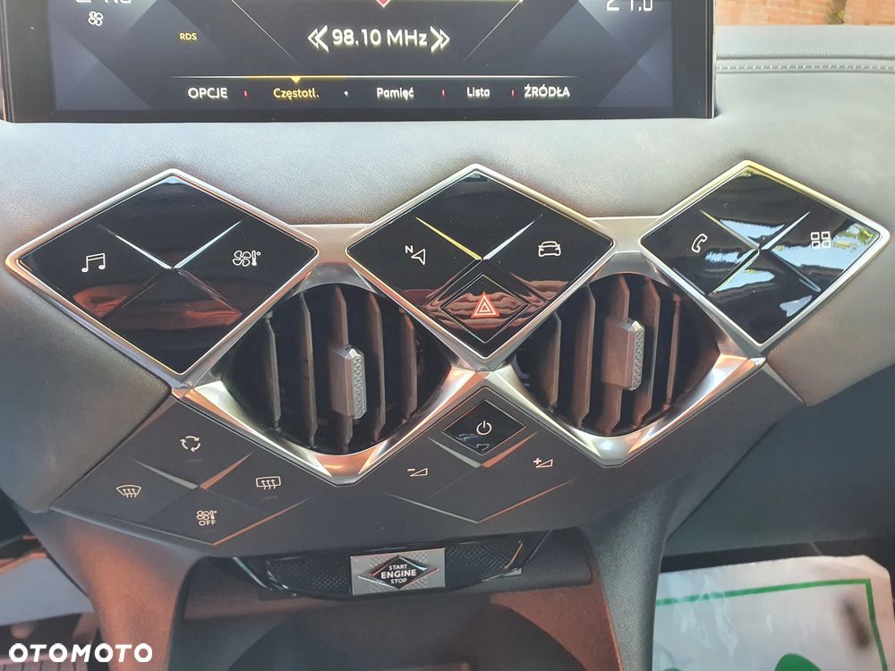 DS Automobiles DS 3 Crossback 1.2 PureTech Grand Chic - 22