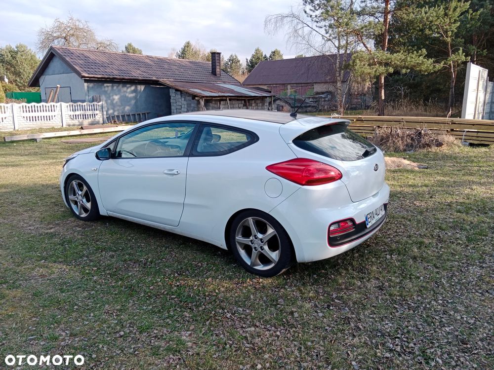 Kia ProCeed - 6