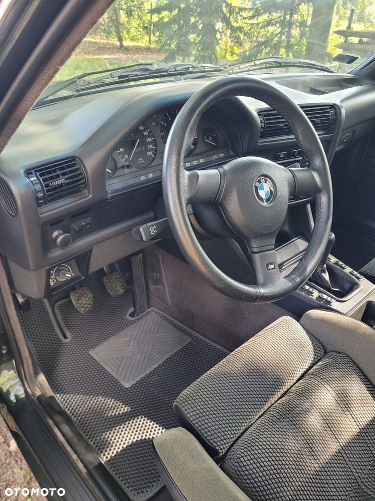 BMW Seria 3 318i - 14