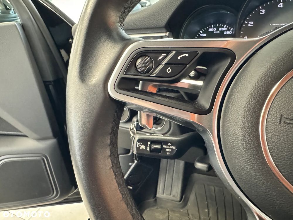 Porsche Macan S - 14