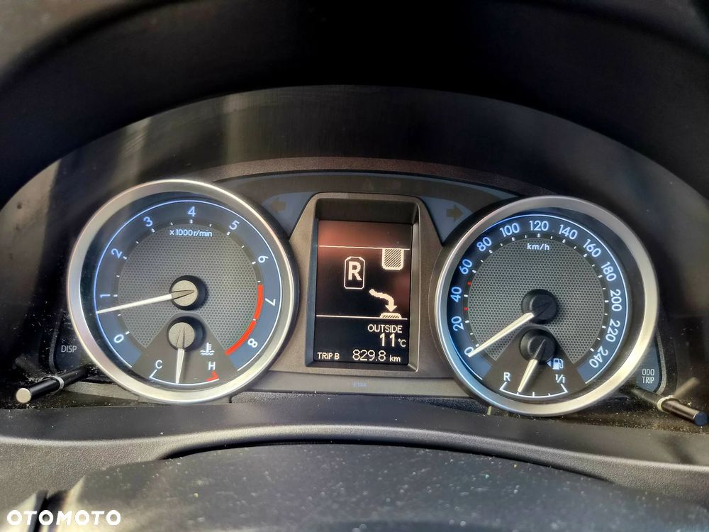 Toyota Auris 1.6 Premium - 38