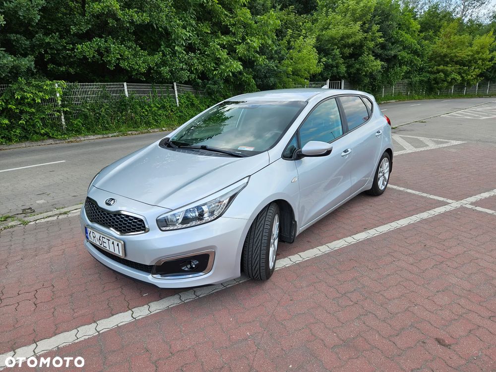 Kia Ceed 1.6 GDI L Business Line - 15