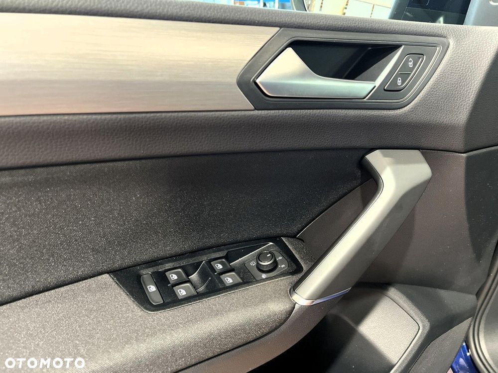Volkswagen Touran 1.5 TSI EVO Comfortline Plus DSG - 11