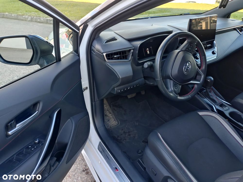 Toyota Corolla 1.8 GR Sport - 8