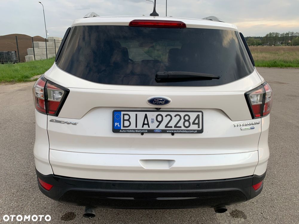 Ford Escape 2.0 EcoBoost AWD Titanium - 36