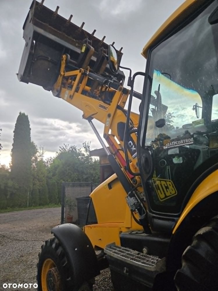 JCB 3CX - 8
