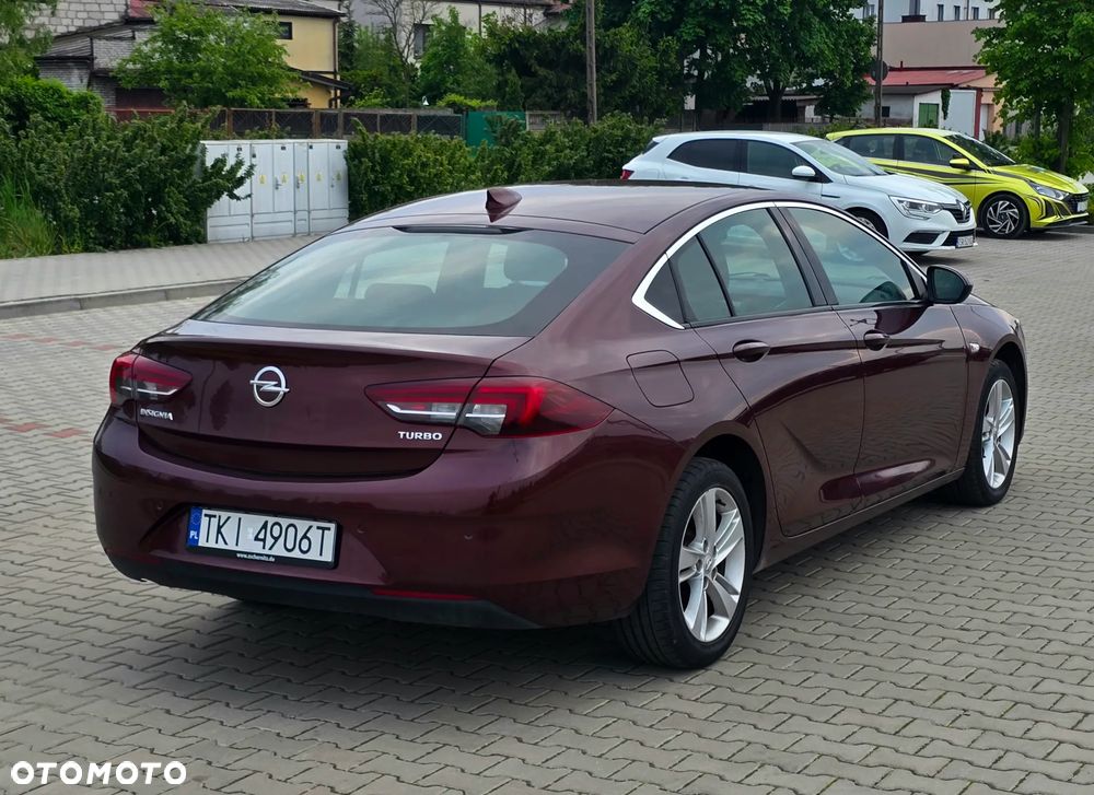 Opel Insignia - 8