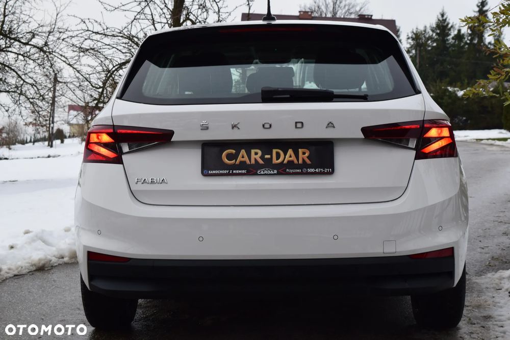 Skoda Fabia 1.0 MPI Style - 11