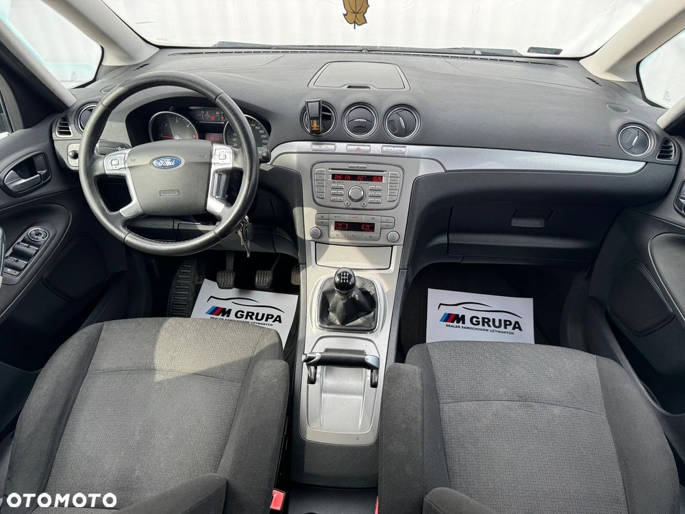 Ford Galaxy 1.8 TDCi Ambiente - 26
