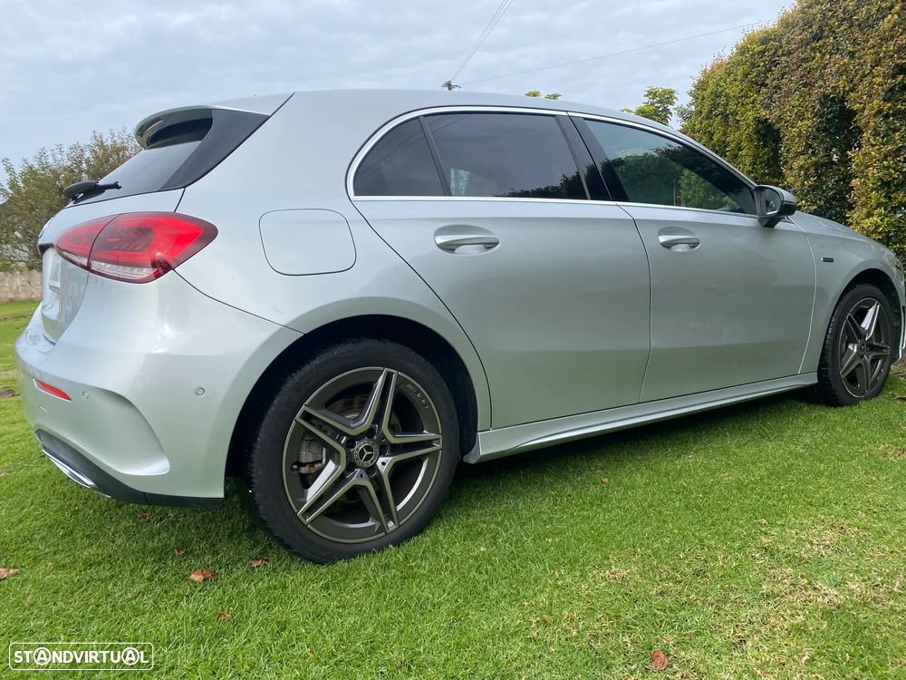 Mercedes-Benz A 250 e AMG Line - 11