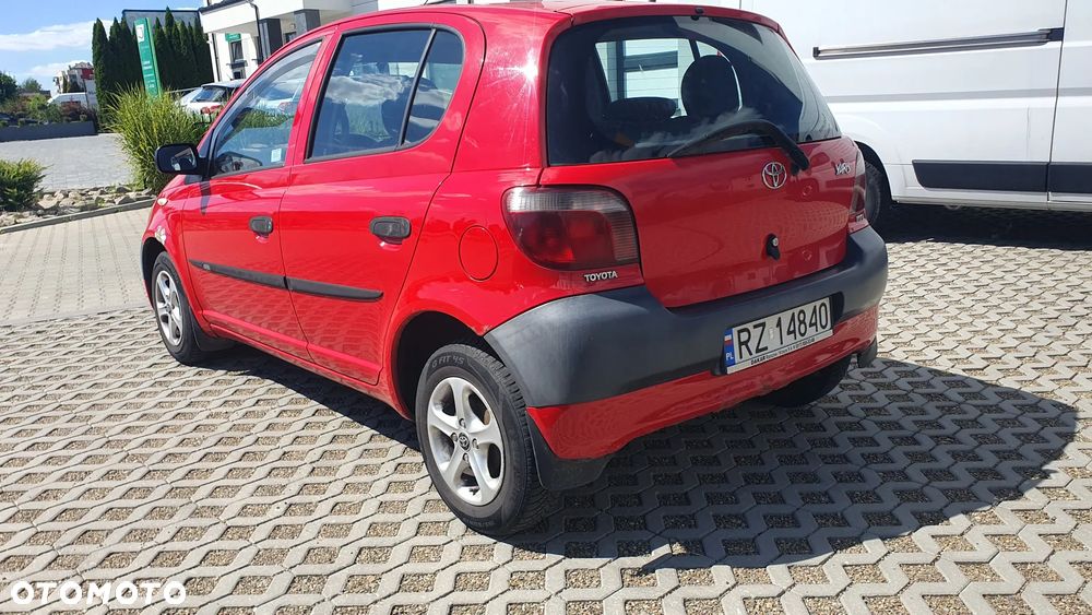 Toyota Yaris 1.0 Base - 3