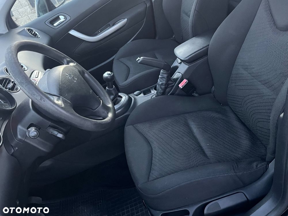 Peugeot 308 HDi FAP 90 Tendance - 16