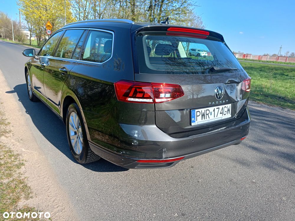 Volkswagen Passat 2.0 TDI SCR Comfortline DSG - 4