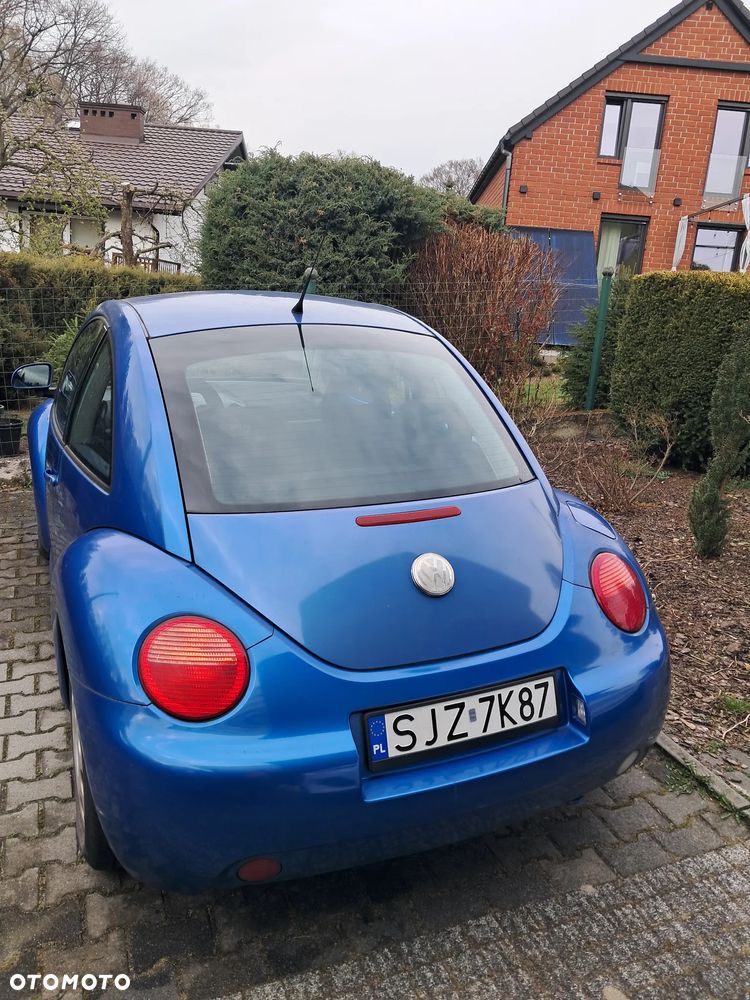 Volkswagen New Beetle - 10