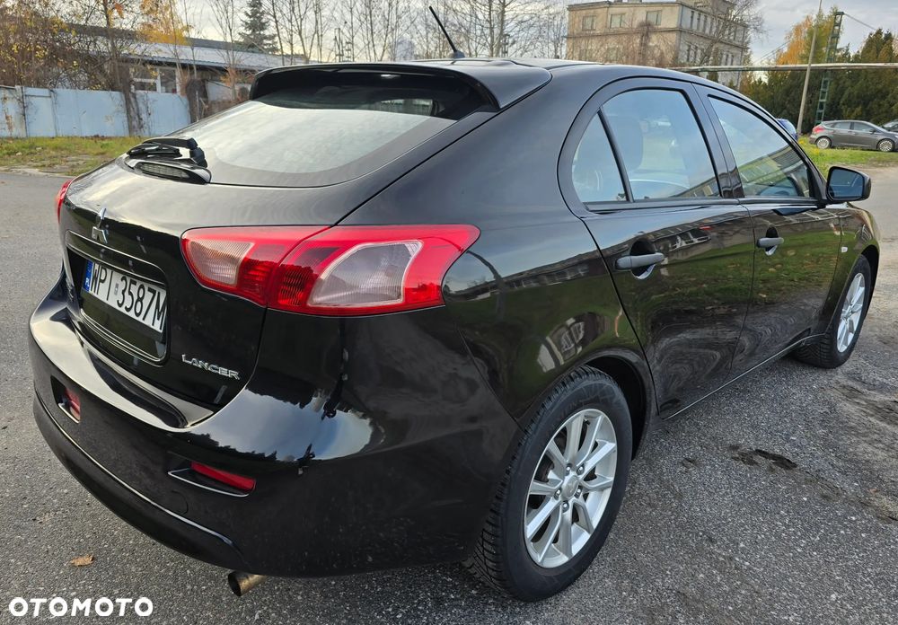 Mitsubishi Lancer 1.6 - 23