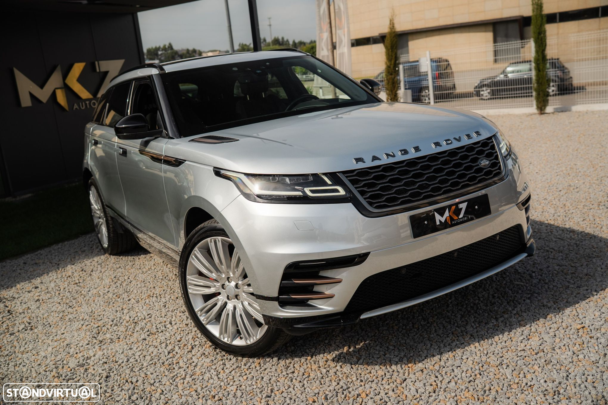 Land Rover Range Rover Velar 2.0 D R-Dynamic - 22