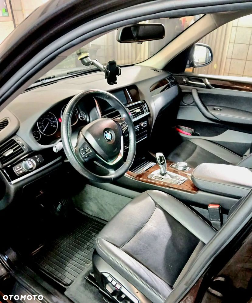 BMW X3 xDrive28i - 8