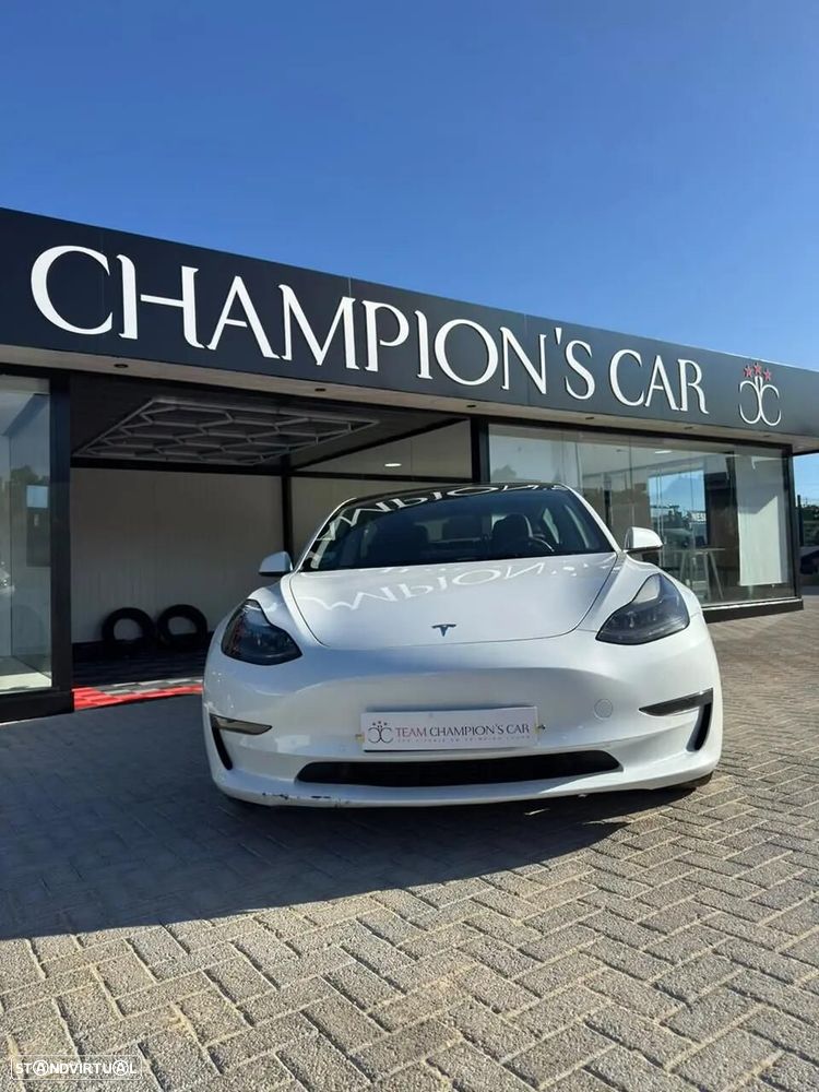 Tesla Model 3 - 7