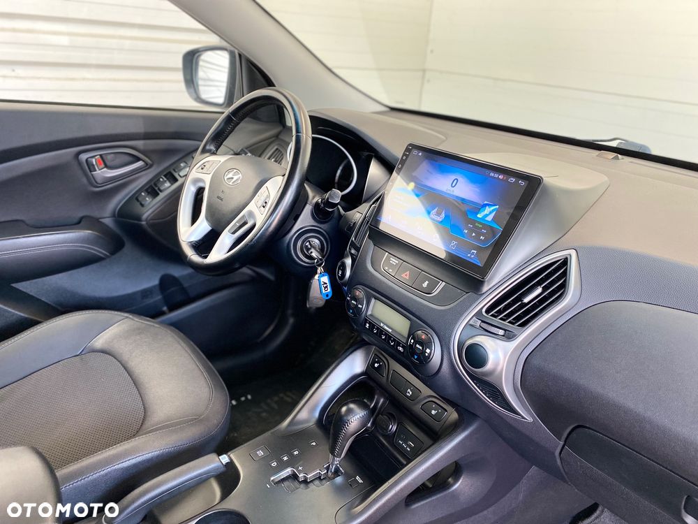 Hyundai ix35 2.0 CRDi 4WD Automatik Fifa World Cup Gold Edition - 12