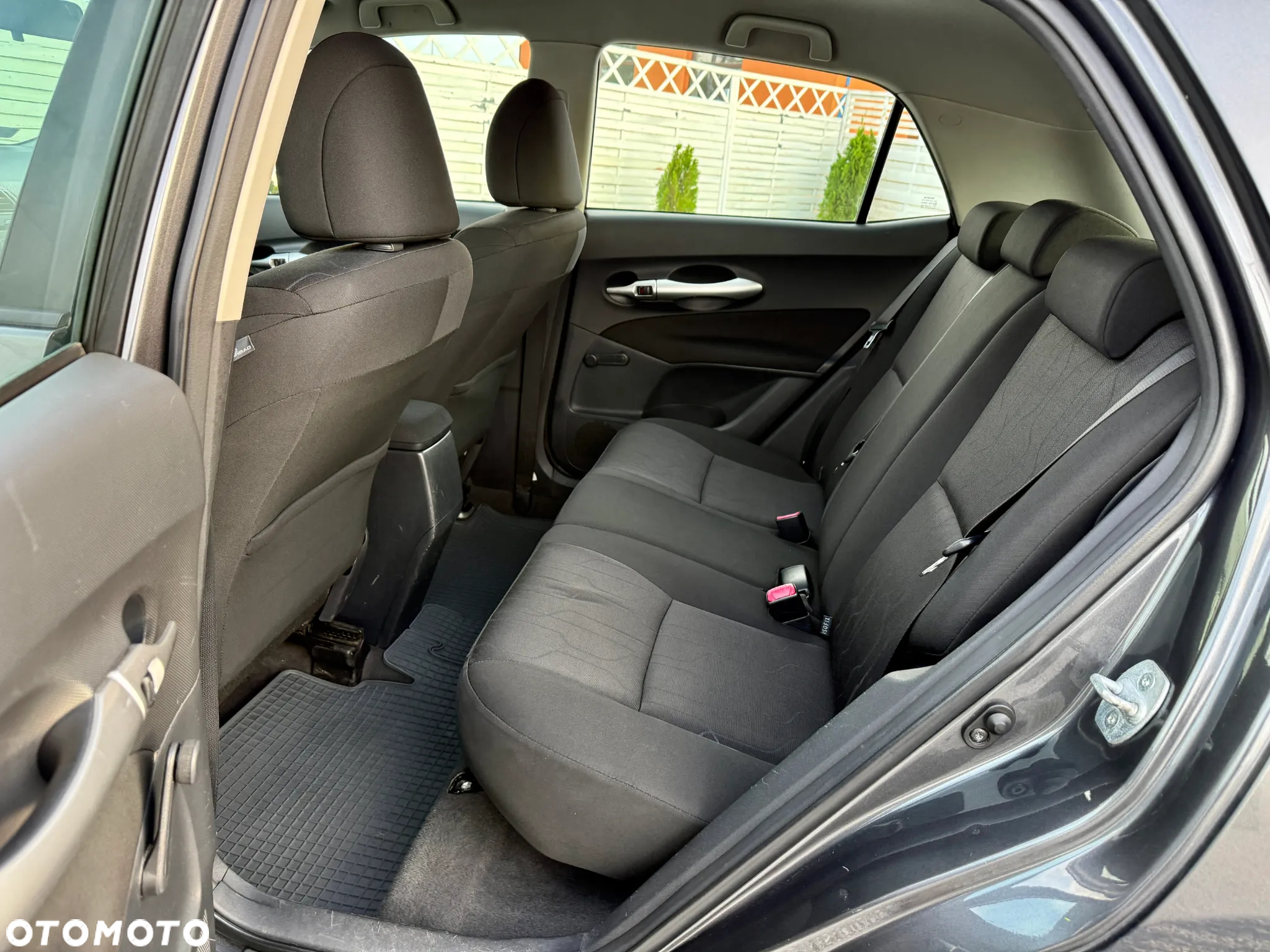 Toyota Auris 1.33 VVT-i Terra - 14
