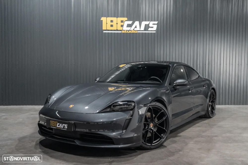 Porsche Taycan 4 - 30