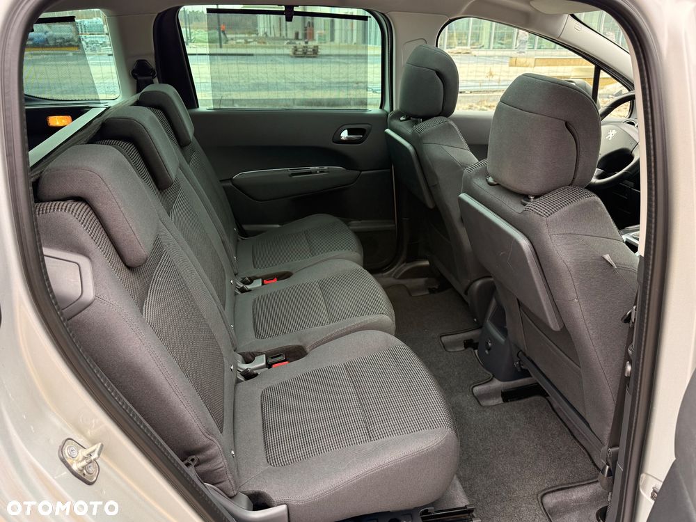 Peugeot 5008 2.0 BlueHDi Allure - 27