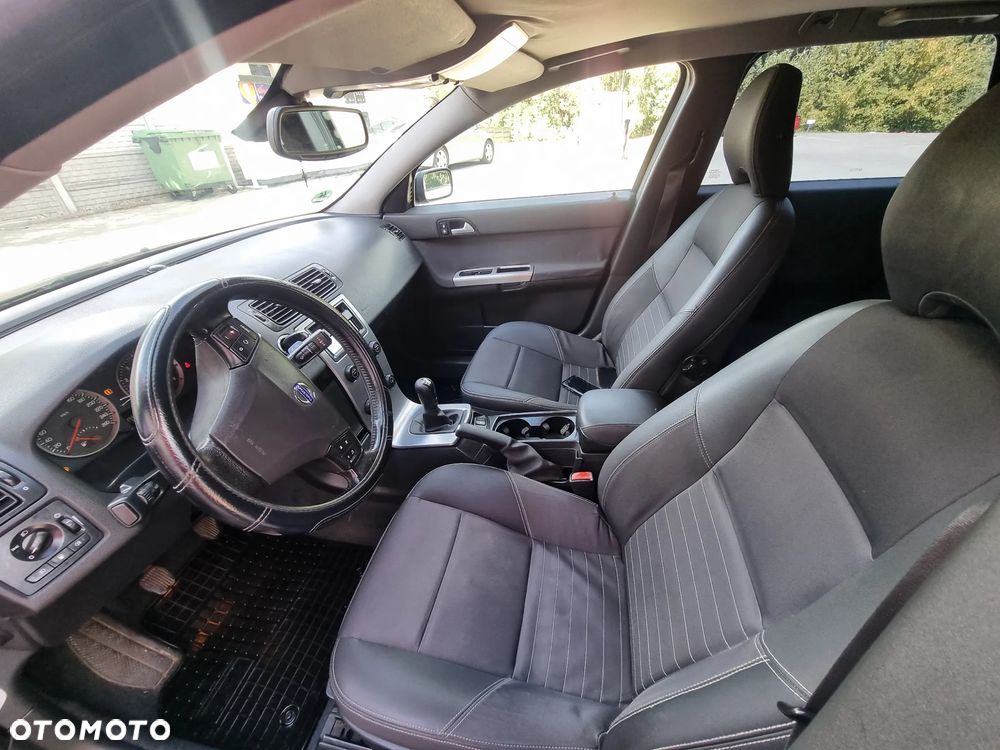 Volvo V50 1.8 Momentum - 16