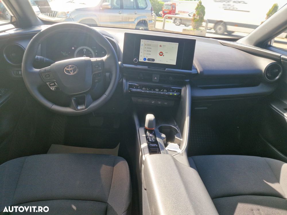 Toyota C-HR - 12