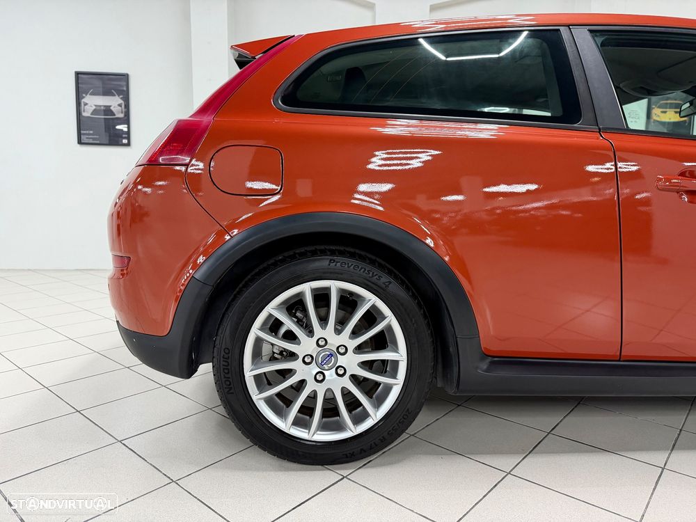 Volvo C30 1.6 D Drive 99g Momentum Start/Stop - 4