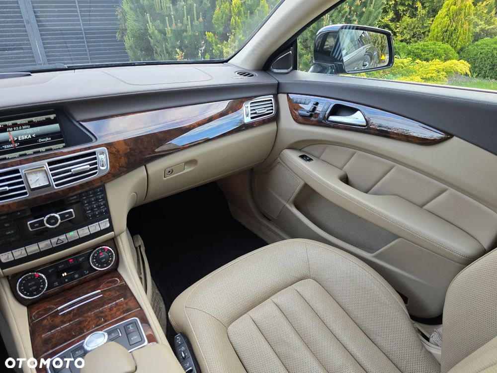 Mercedes-Benz CLS 350 CDI 4Matic 7G-TRONIC Edition 1 - 22