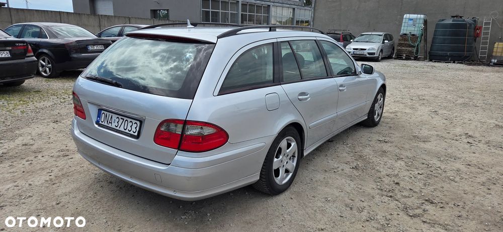 Mercedes-Benz Klasa E 280 CDI T Classic - 5