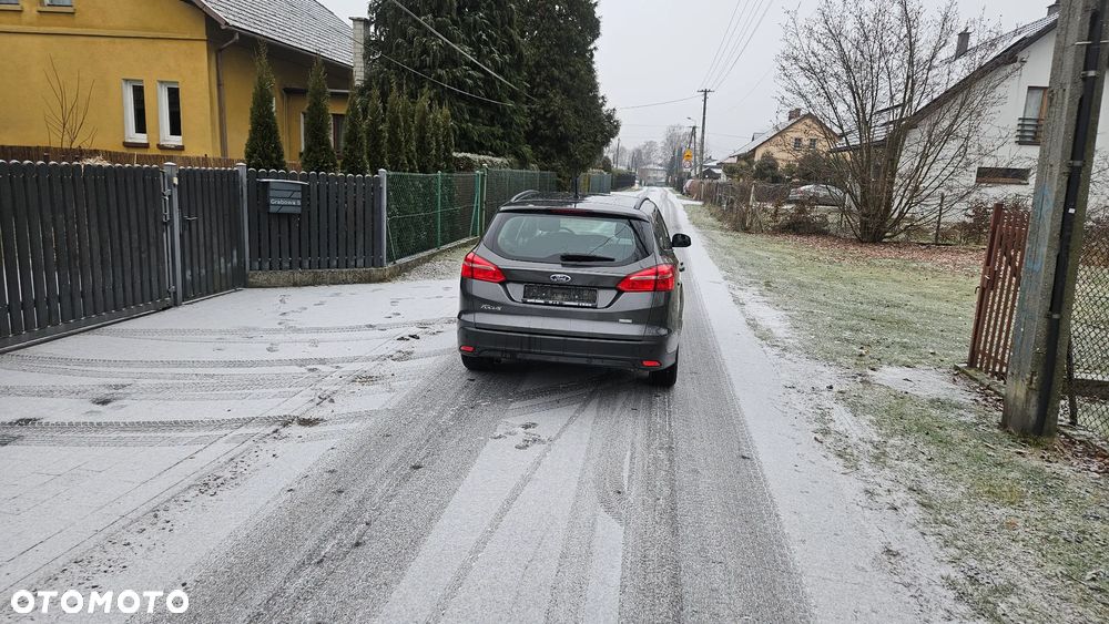 Ford Focus 1.0 EcoBoost Edition - 4