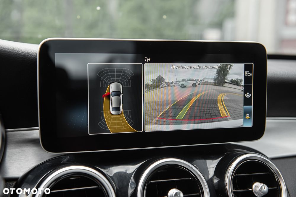 Mercedes-Benz Klasa C 300 e 4Matic 9G-TRONIC Edition Avantgarde - 24